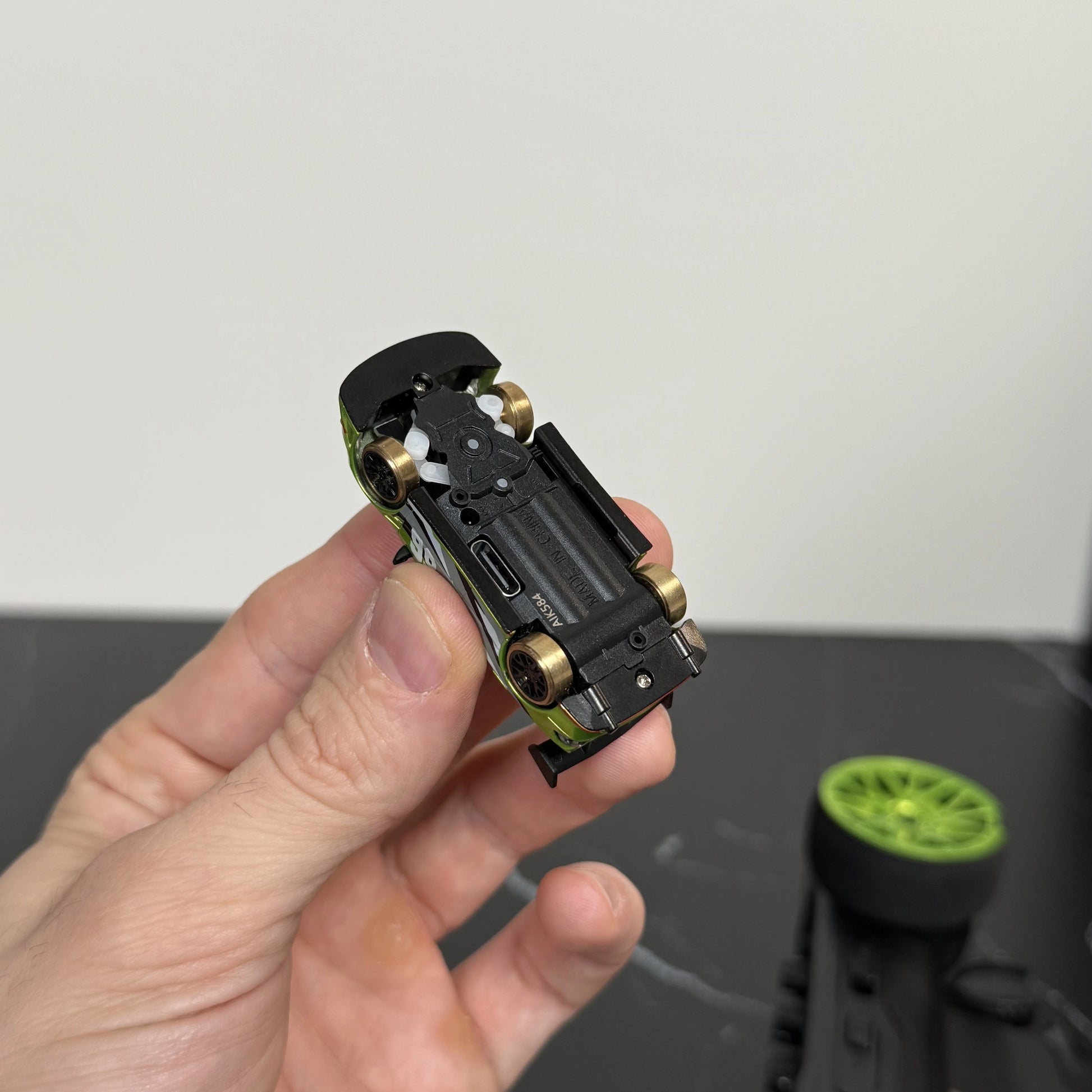 SuperChoice™ Pocket Drift Sliders V3 | 1:76 Mini Scale